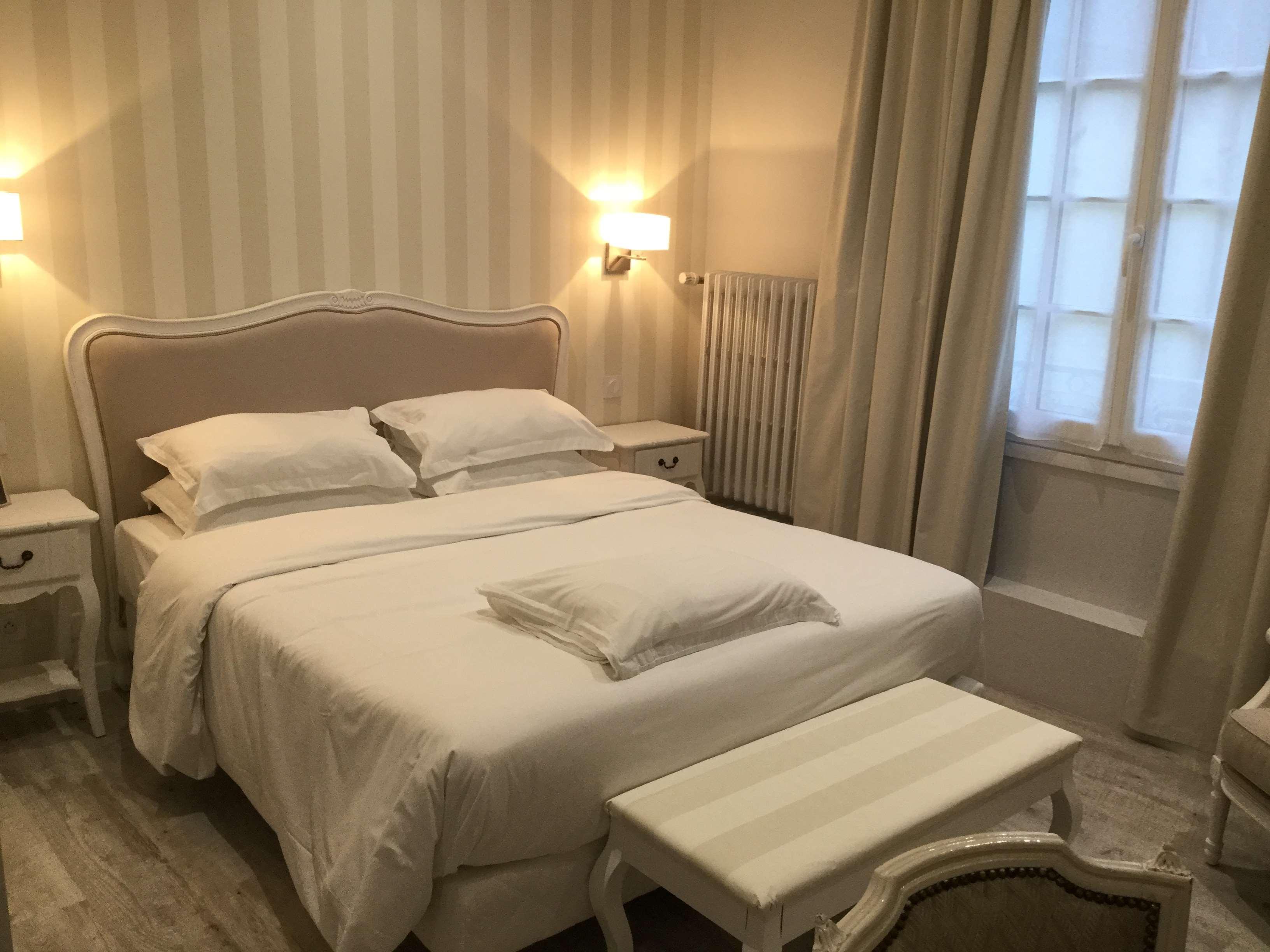 Kyriad Saumur Hyper Centre Hotel, Appartements, Seminaires Et Spa Soins Sothys Paris Eksteriør billede