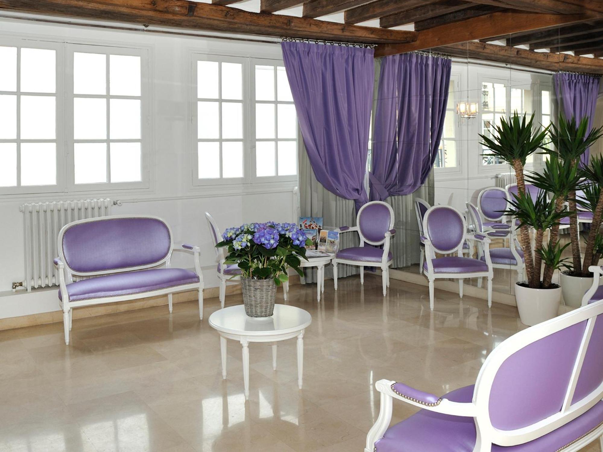 Kyriad Saumur Hyper Centre Hotel, Appartements, Seminaires Et Spa Soins Sothys Paris Eksteriør billede