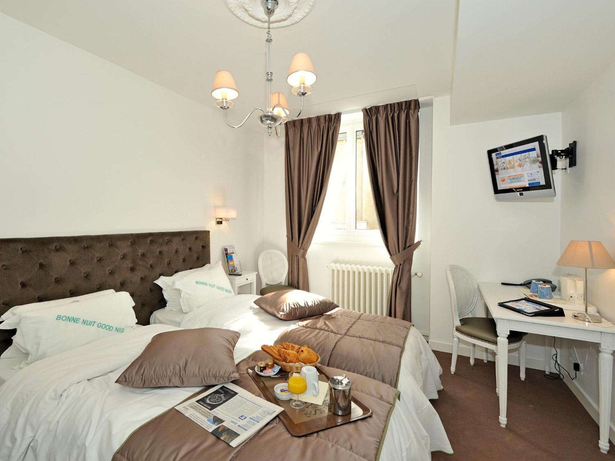 Kyriad Saumur Hyper Centre Hotel, Appartements, Seminaires Et Spa Soins Sothys Paris Eksteriør billede